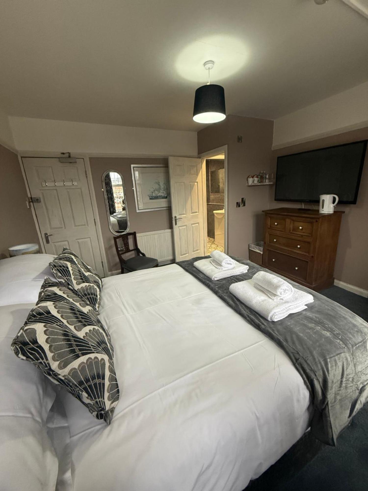 The Endeavour Inn *
